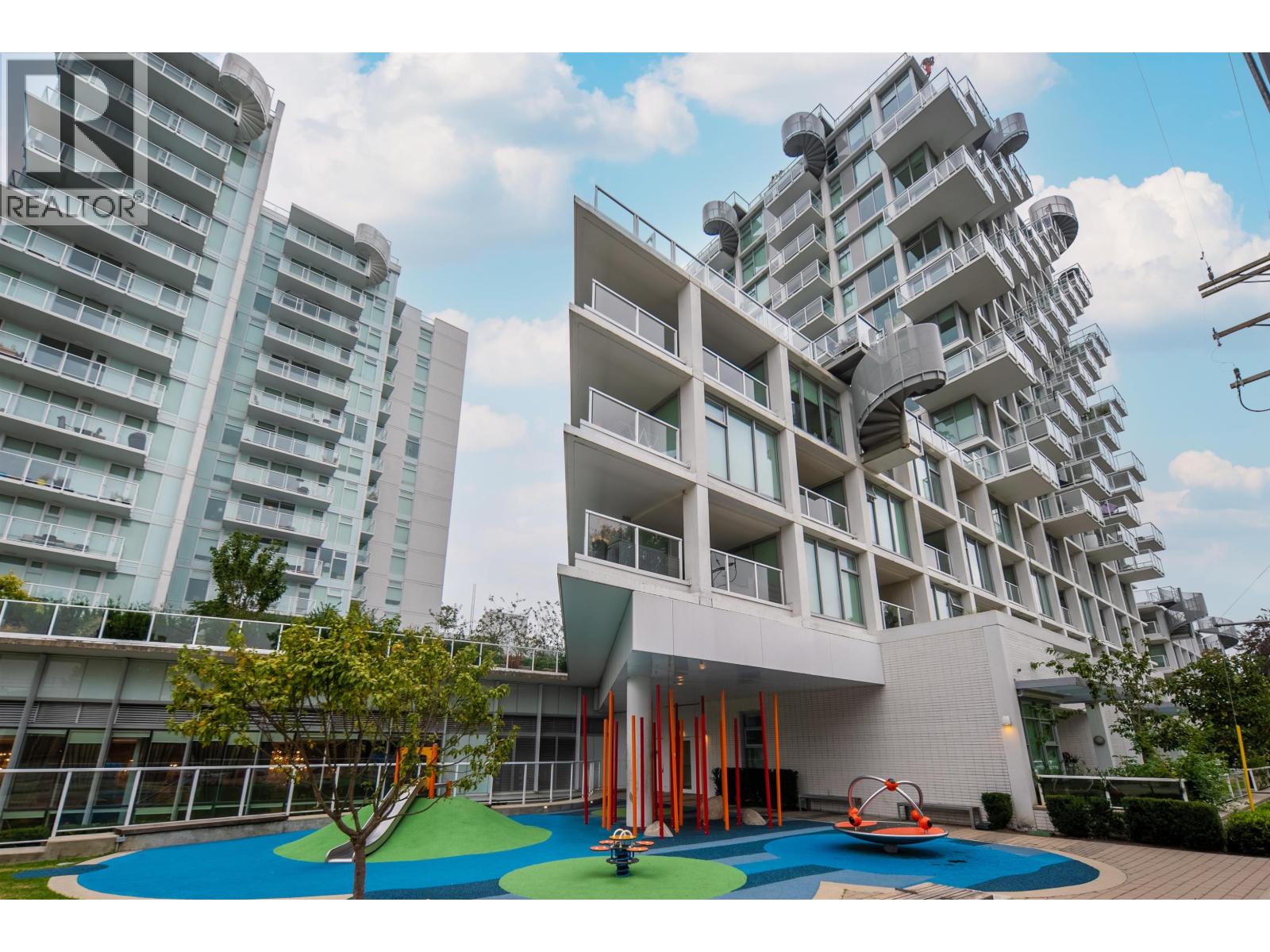 1709 2221 E 30 AVENUE, Vancouver, British Columbia