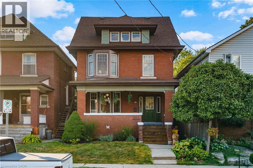 202 Prospect Street S, Hamilton, Ontario  L8M 2Z7 - Photo 1 - 40771138