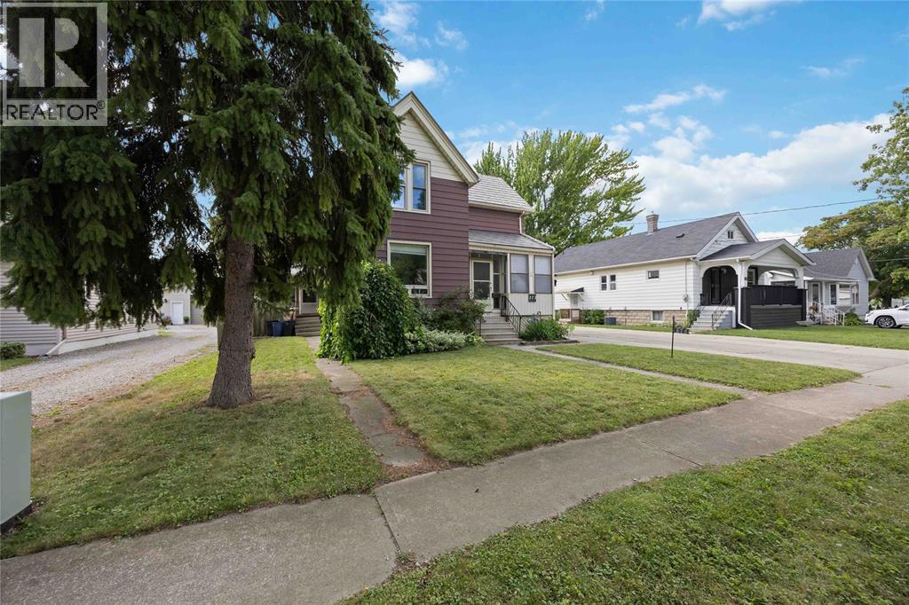 373 Palmerston Street South, Sarnia, Ontario  N7T 3P1 - Photo 6 - 25021507