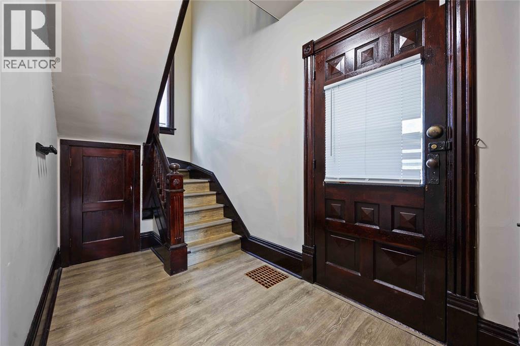 373 Palmerston Street South, Sarnia, Ontario  N7T 3P1 - Photo 7 - 25021507
