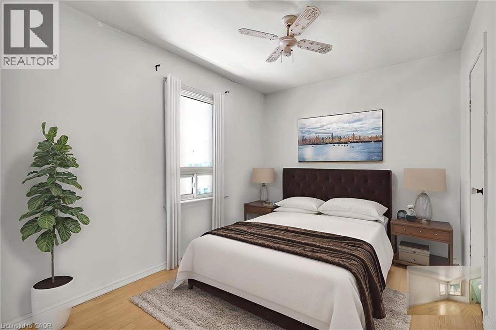 Photo 15 of 25 for 17 Stuart Street