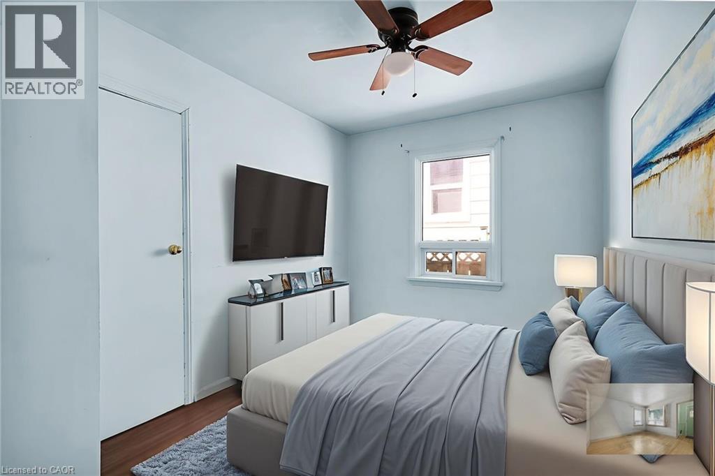 Photo 16 of 25 for 17 Stuart Street