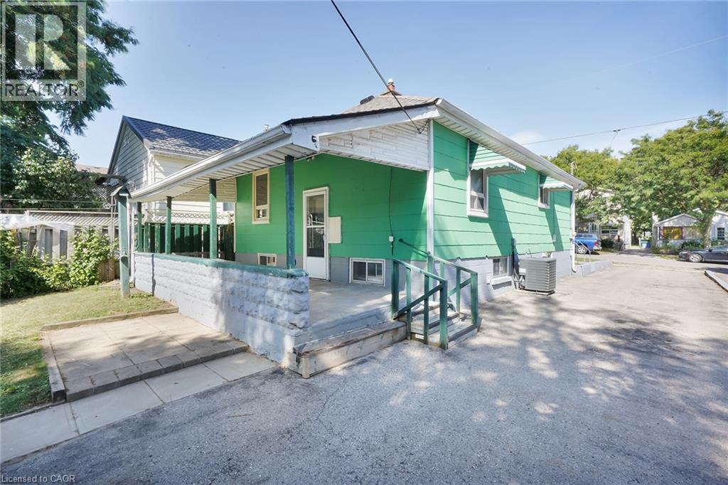 Photo 24 of 25 for 17 Stuart Street