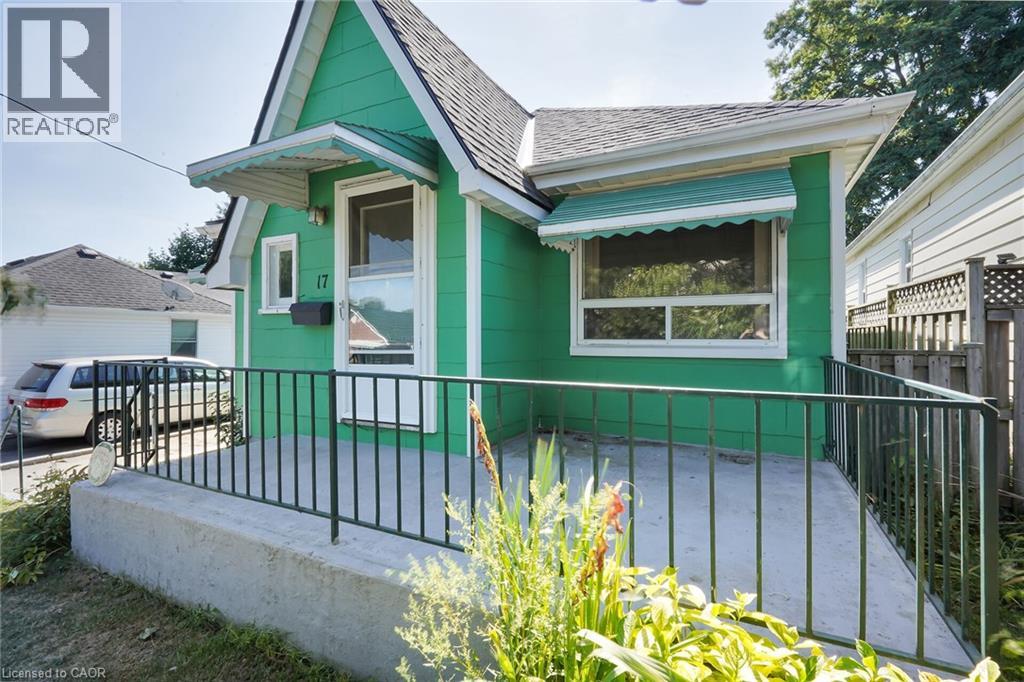 Photo 4 of 25 for 17 Stuart Street