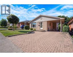 42 PARKER Drive 22 - Churchill Park/Moffatt Creek