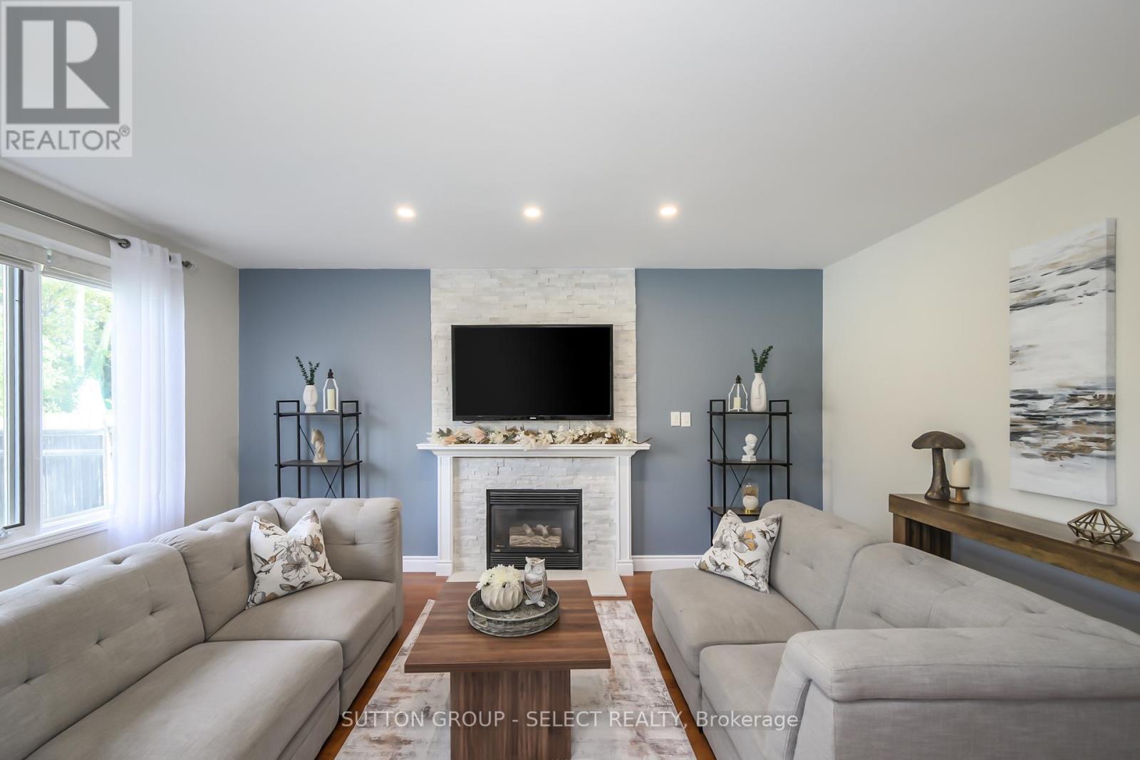 983 Country Club Crescent, London South, Ontario  N6C 5R6 - Photo 16 - X12420435