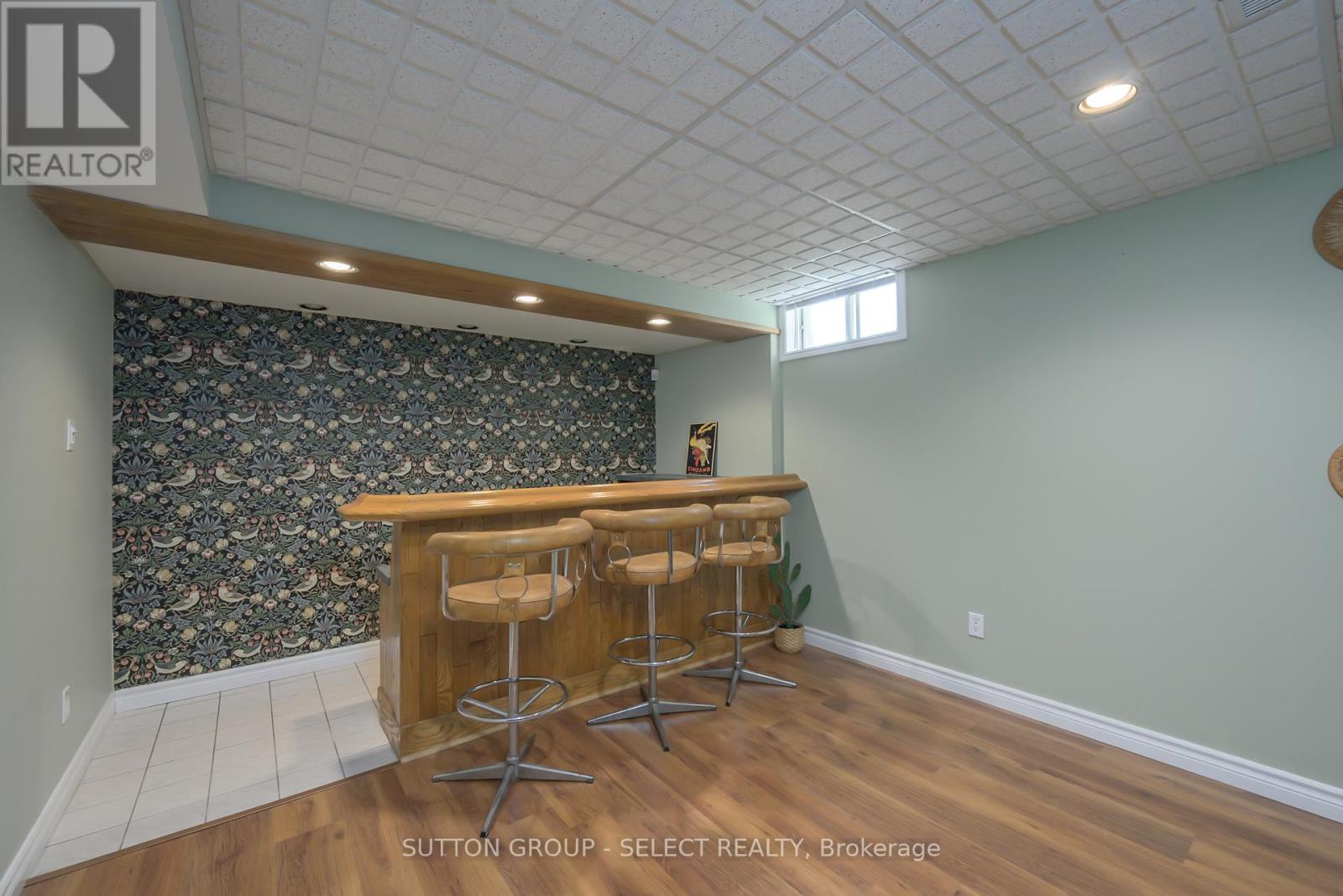 983 Country Club Crescent, London South, Ontario  N6C 5R6 - Photo 32 - X12420435