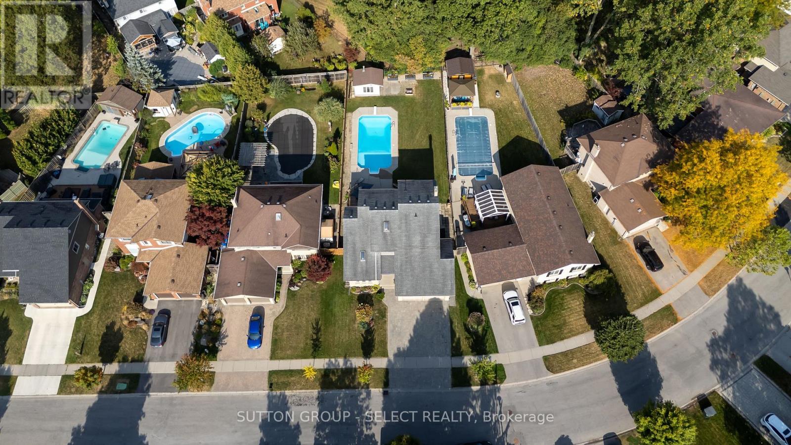 983 Country Club Crescent, London South, Ontario  N6C 5R6 - Photo 36 - X12420435