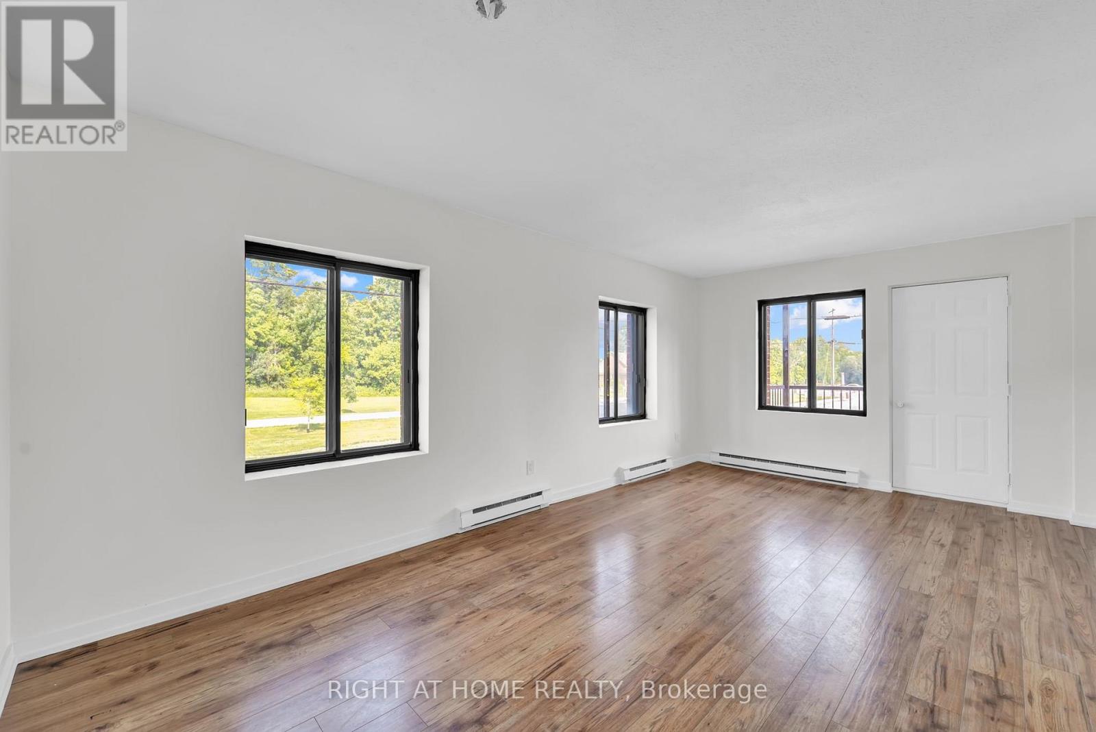 3 - 6 John Street S, Arnprior, Ontario  K7S 2P9 - Photo 11 - X12420412