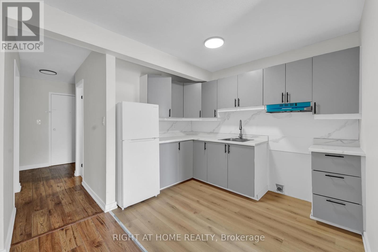 3 - 6 John Street S, Arnprior, Ontario  K7S 2P9 - Photo 12 - X12420412