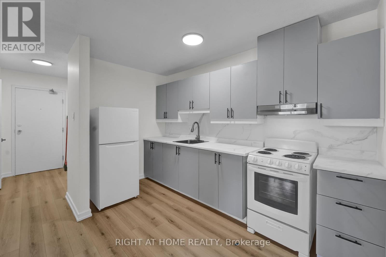 3 - 6 John Street S, Arnprior, Ontario  K7S 2P9 - Photo 7 - X12420412
