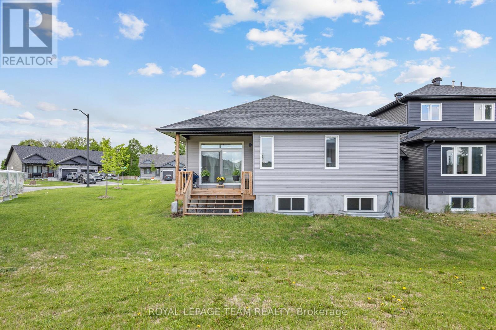 20 Seabert Drive, Arnprior, Ontario  K7S 0H9 - Photo 37 - X12420434