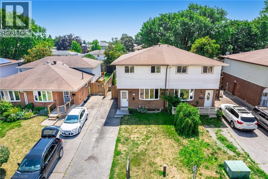 Property at 244 KINMOUNT Crescent image 3