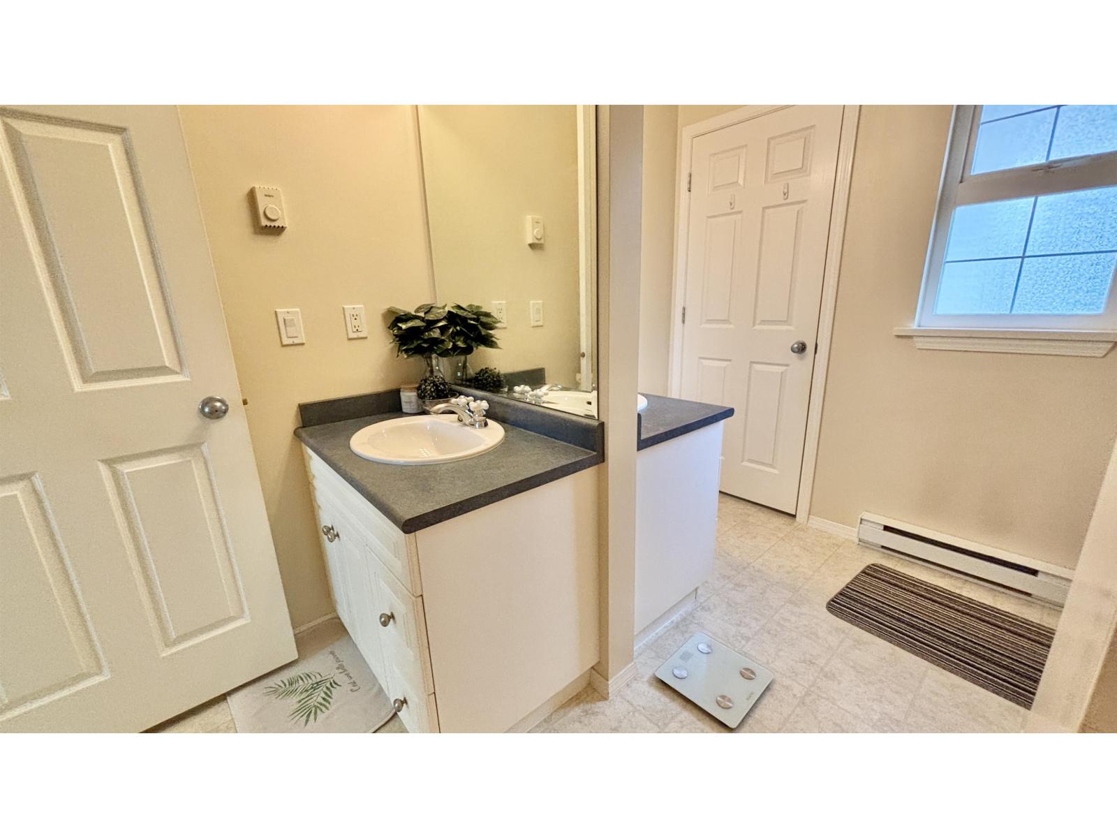 15345 36 Avenue, Surrey, British Columbia  V3Z 0J5 - Photo 11 - R3050185