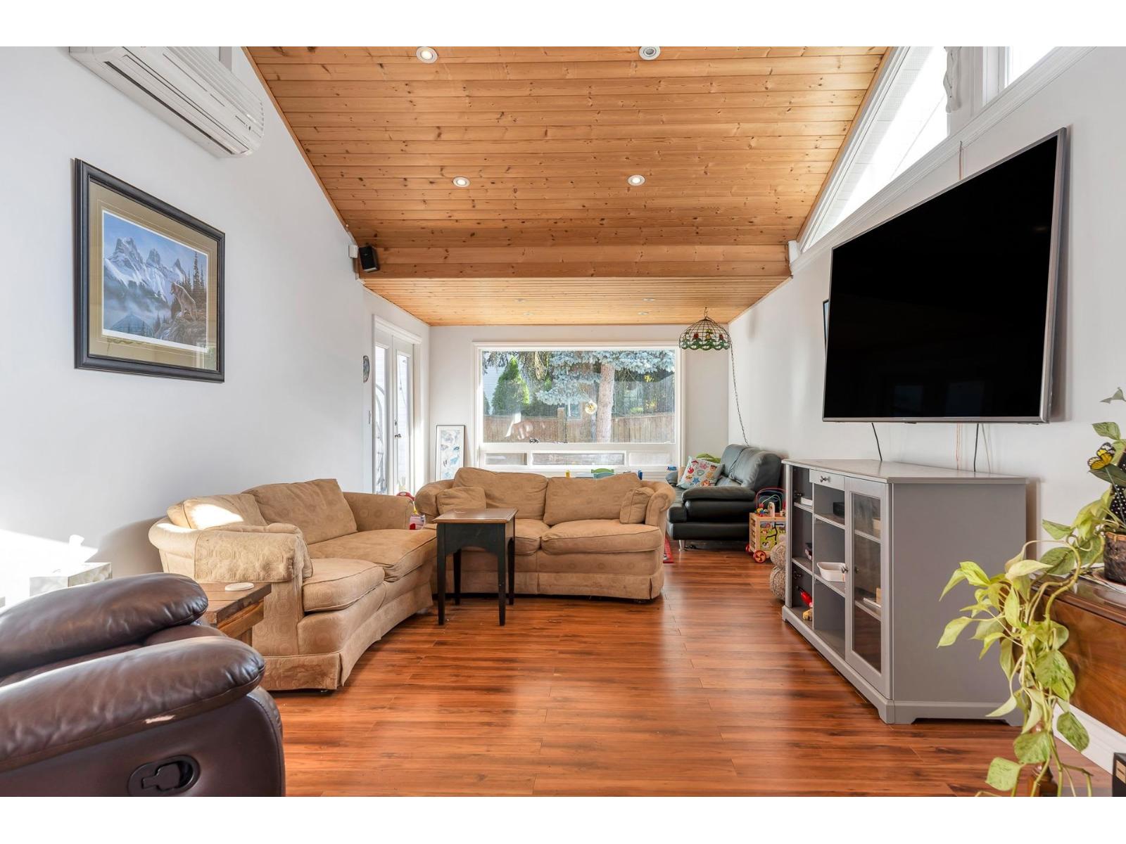 27192 26 Avenue, Langley, British Columbia  V4W 3N6 - Photo 7 - R3050725
