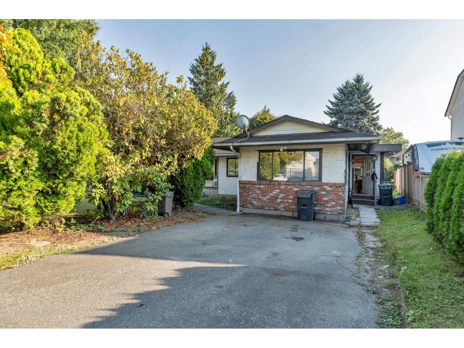 27192 26 Avenue, Langley, British Columbia  V4W 3N6 - Photo 1 - R3050725