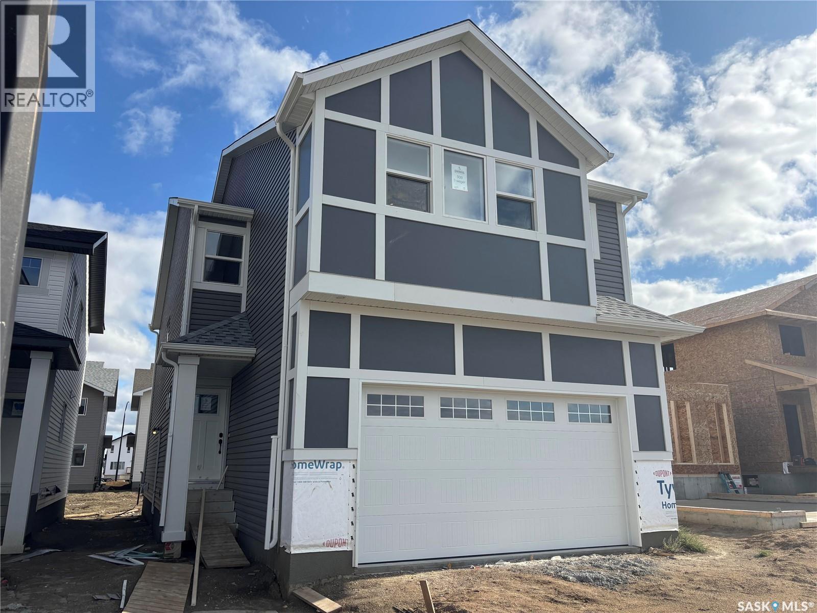 939 Traeger Manor, Saskatoon, Saskatchewan  S7V 1V8 - Photo 1 - SK019085