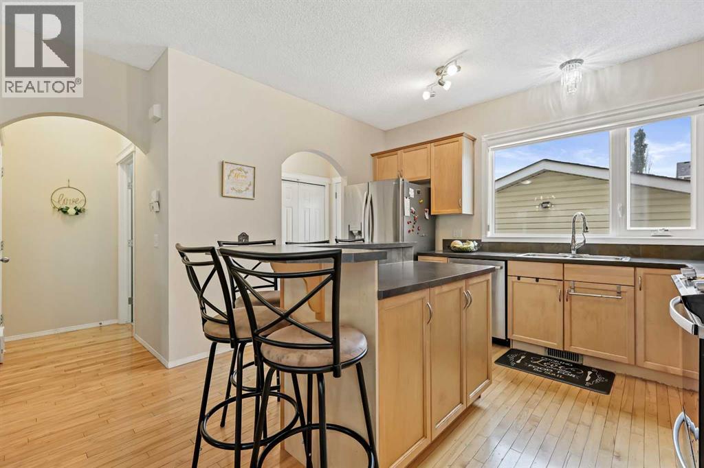 47 Copperfield Terrace Se, Calgary, Alberta  T2Z 4V5 - Photo 11 - A2258660