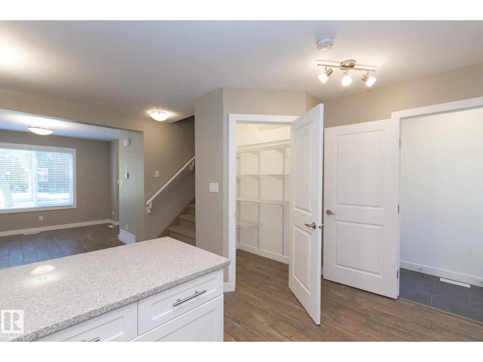 12504 119 Av Nw, Edmonton, Alberta  T5L 2Z5 - Photo 11 - E4457577