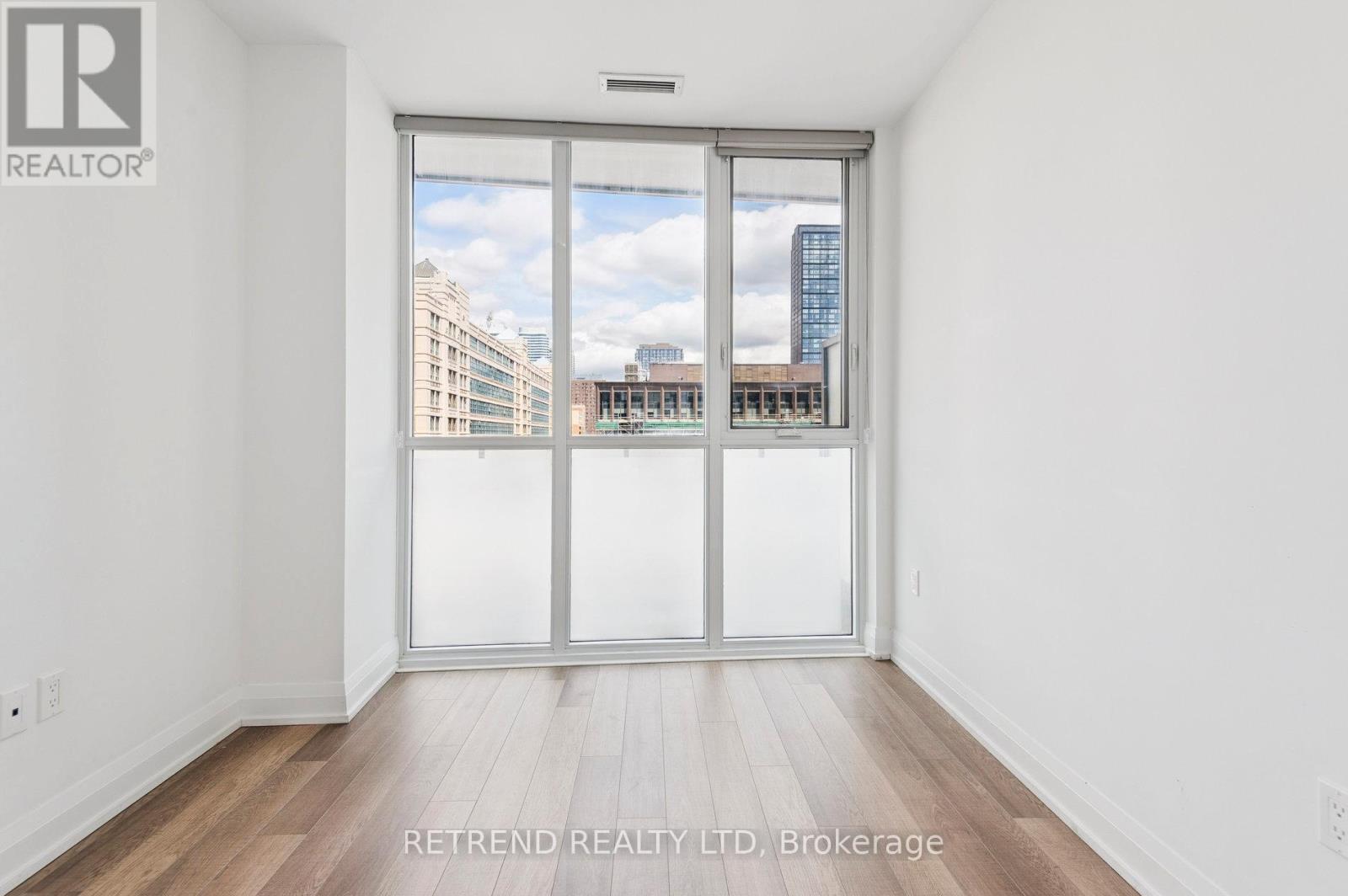 908 - 77 Mutual Street, Toronto, Ontario  M5B 2A9 - Photo 16 - C12420445
