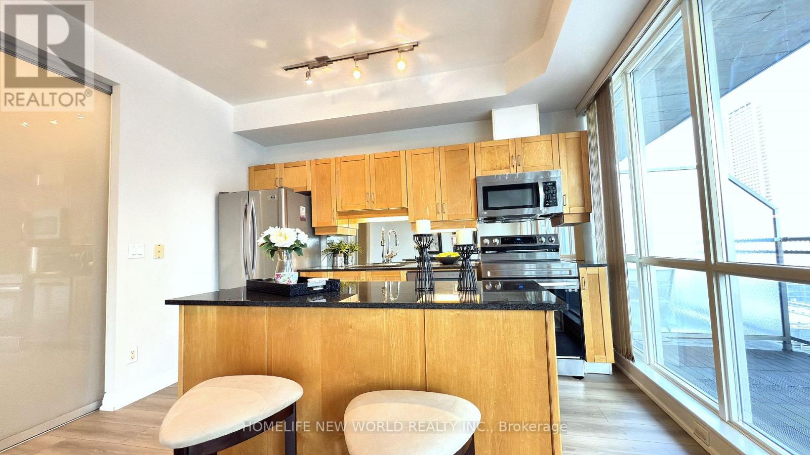 1806 - 220 Victoria Street, Toronto, Ontario  M5B 2R6 - Photo 16 - C12420460