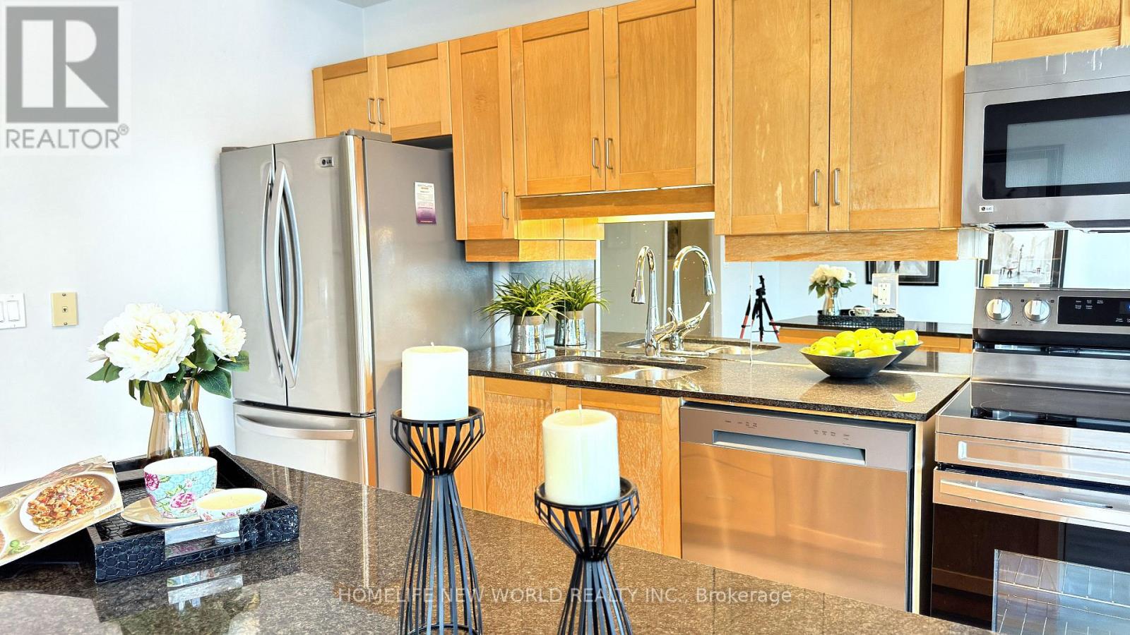 1806 - 220 Victoria Street, Toronto, Ontario  M5B 2R6 - Photo 19 - C12420460