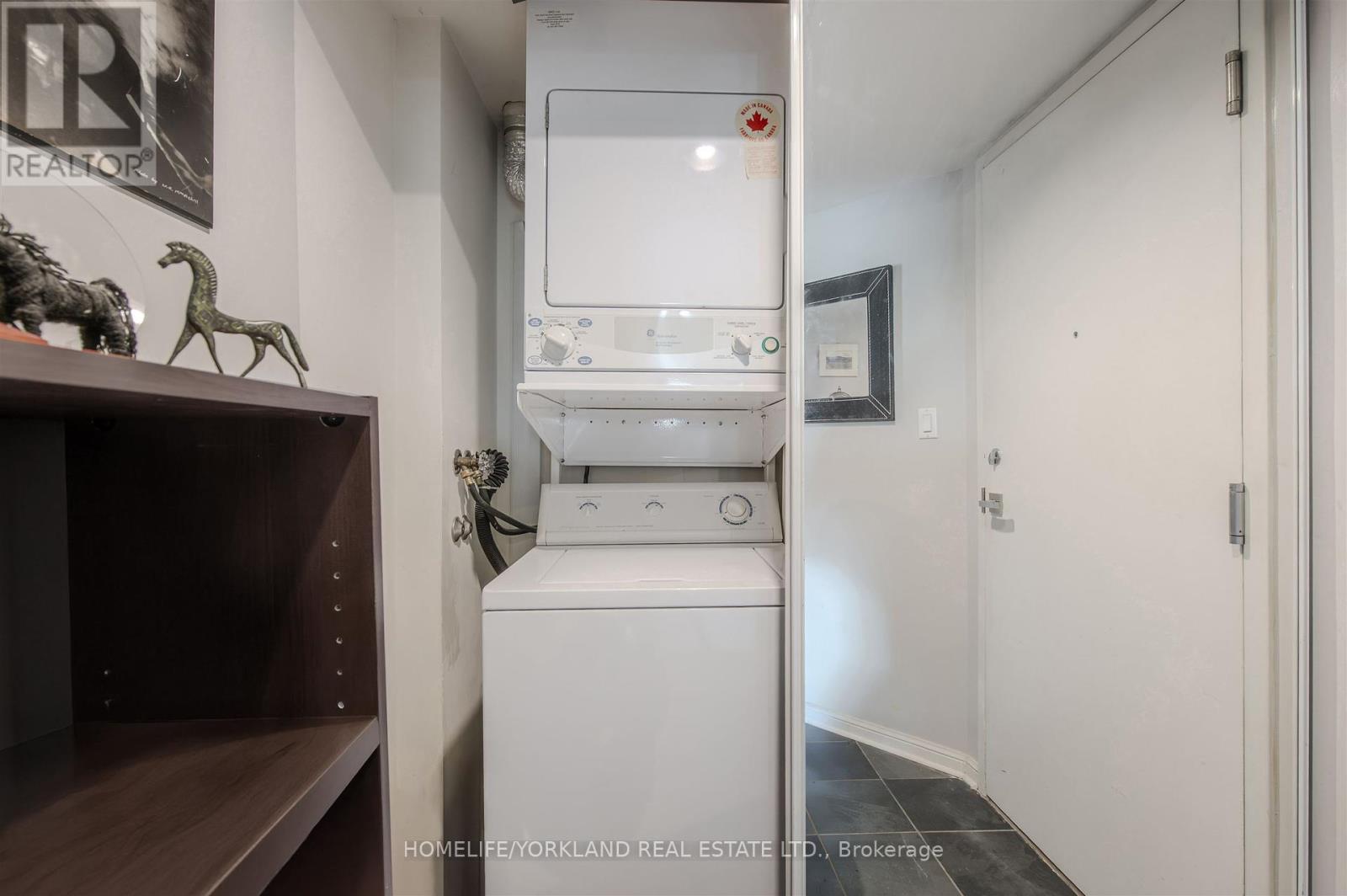 323 - 230 Queens Quay W, Toronto, Ontario  M5J 2Y7 - Photo 20 - C12420466