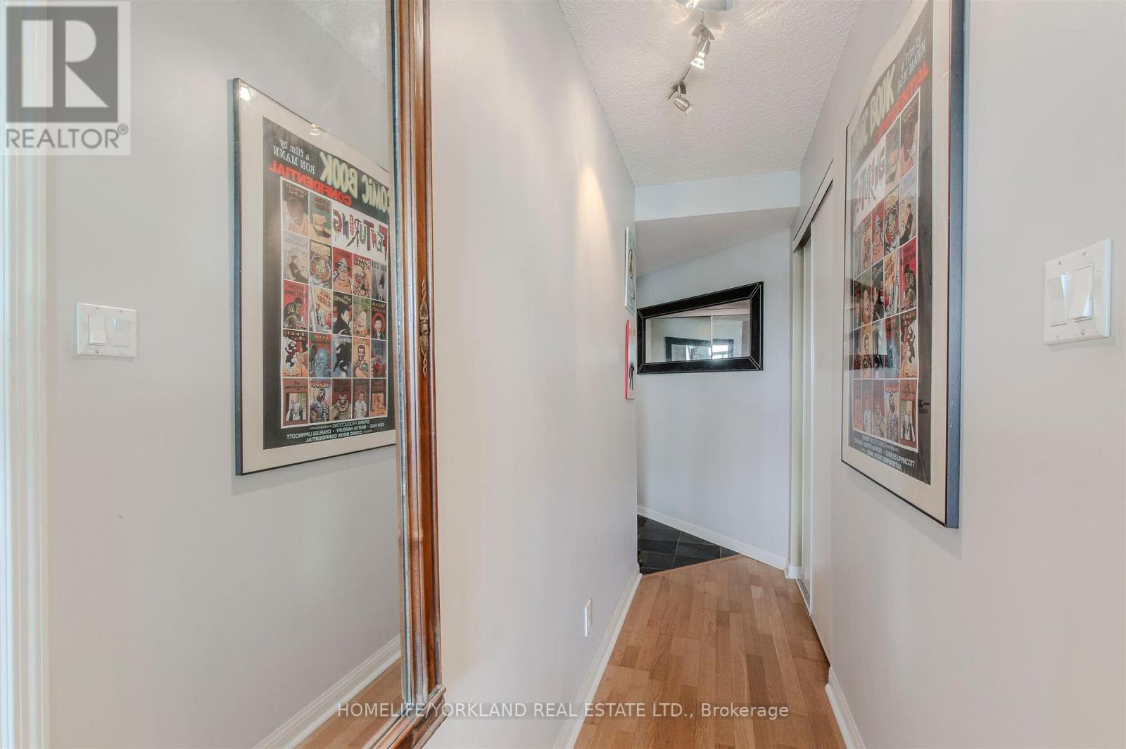 323 - 230 Queens Quay W, Toronto, Ontario  M5J 2Y7 - Photo 7 - C12420466