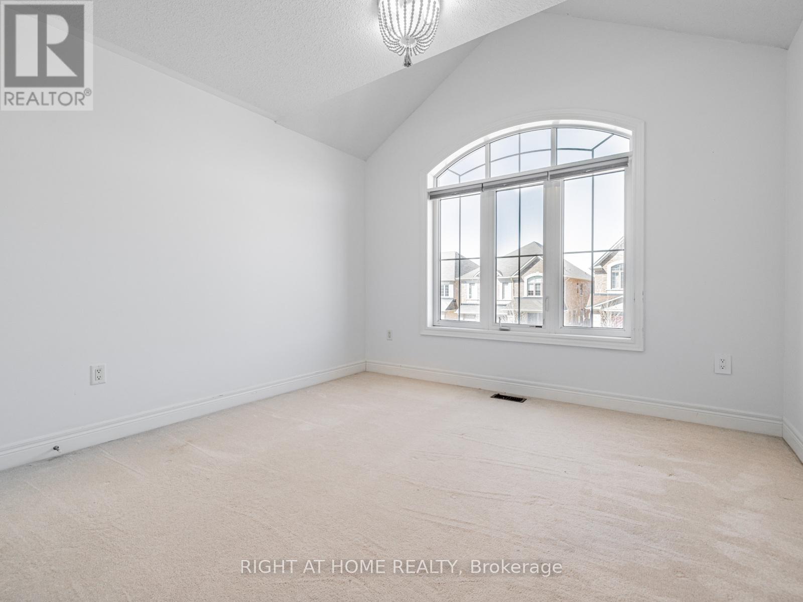 214 Stevenson Crescent, Bradford West Gwillimbury, Ontario  L3Z 0T1 - Photo 24 - N12420436