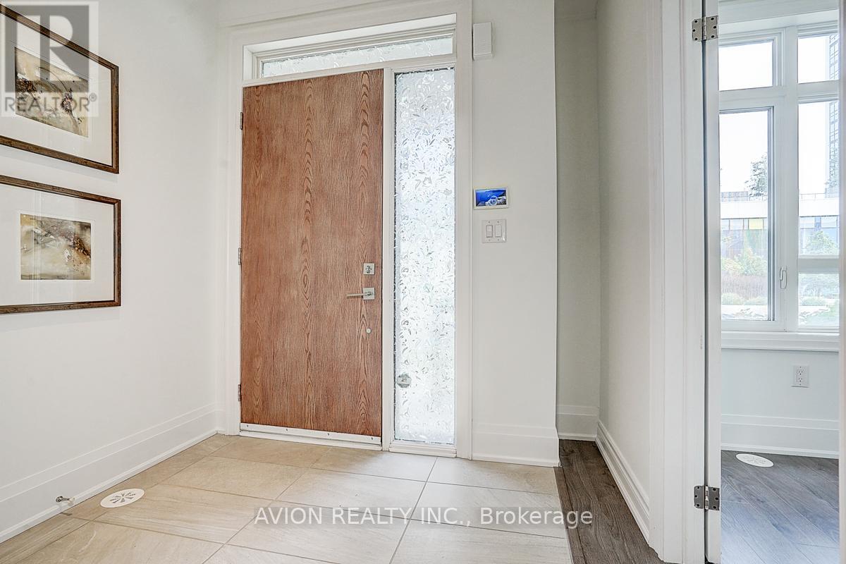 15 Gandhi Lane, Markham, Ontario  L3T 0G4 - Photo 6 - N12420437