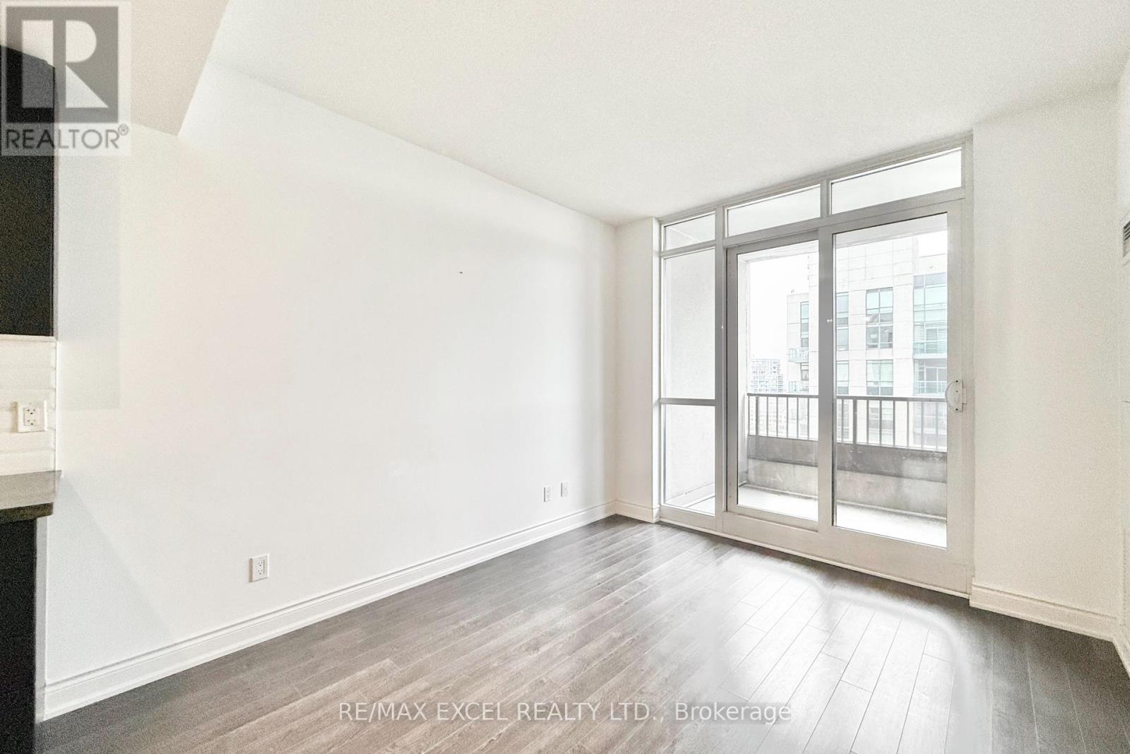 1609 - 89 South Town Centre Boulevard, Markham, Ontario  L6G 0E8 - Photo 12 - N12420452