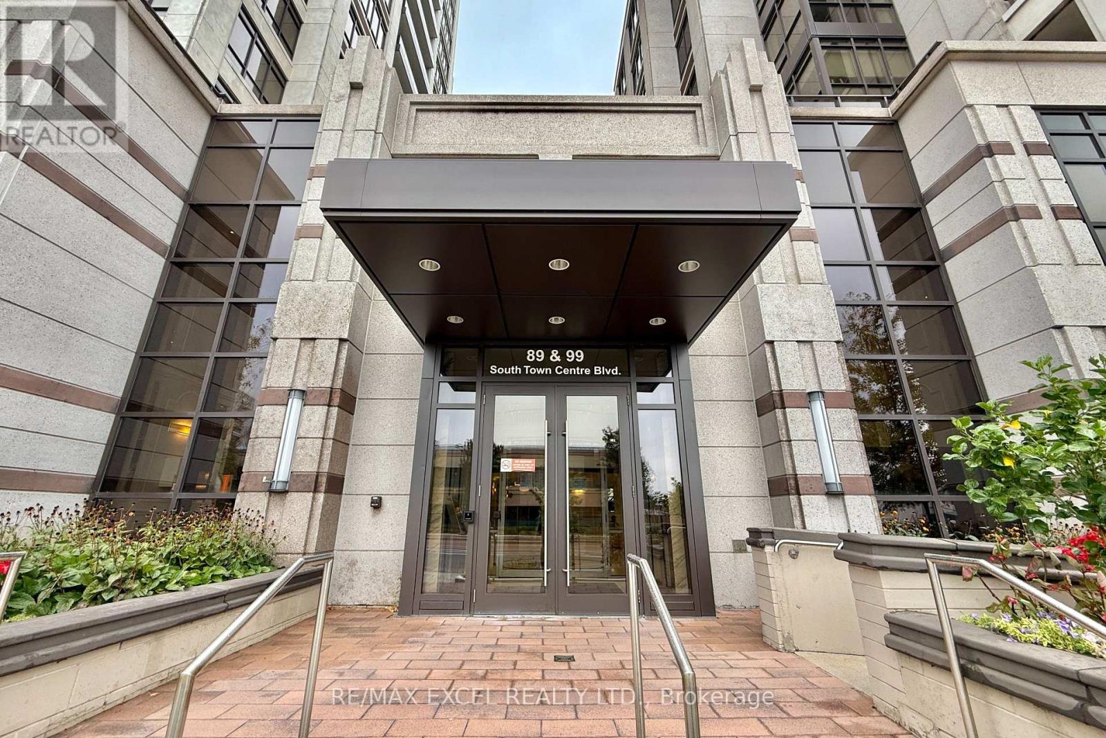 1609 - 89 South Town Centre Boulevard, Markham, Ontario  L6G 0E8 - Photo 4 - N12420452