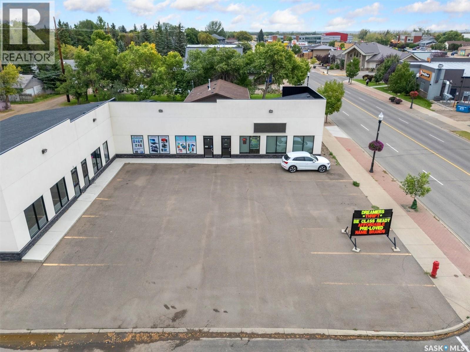 2 212 Central Street, Warman, Saskatchewan  S0K 0A1 - Photo 4 - SK019012