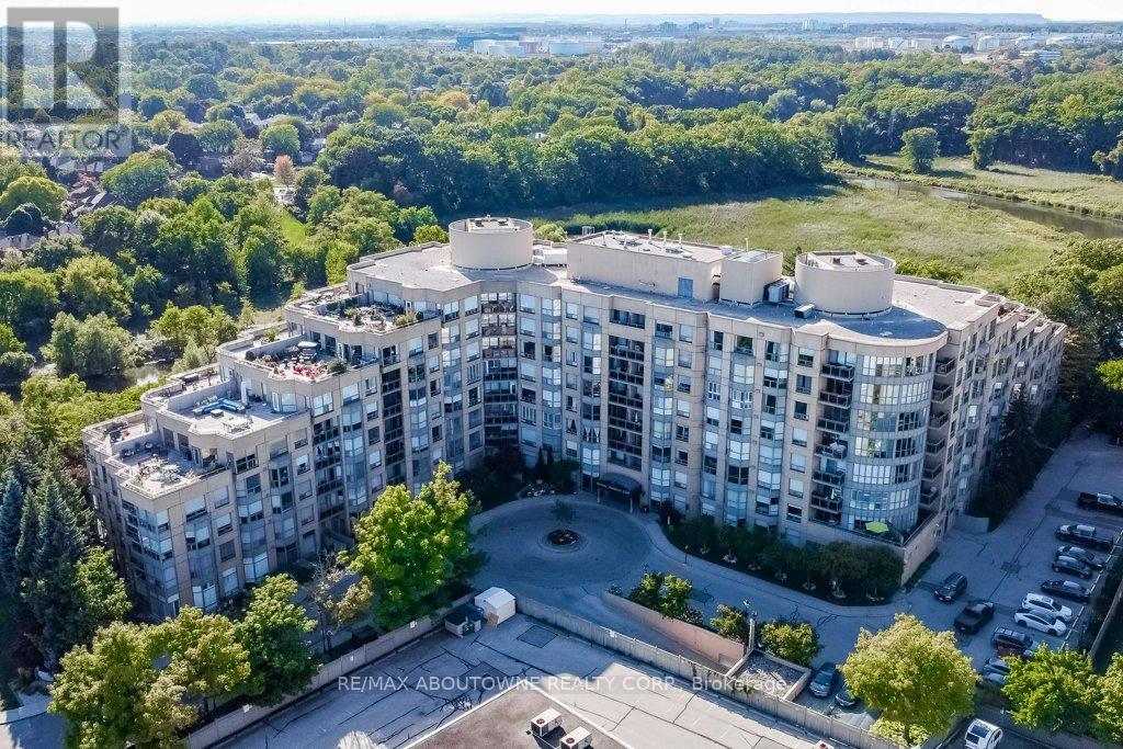 519 - 2511 Lakeshore Road W, Oakville, Ontario  L6L 6L9 - Photo 35 - W12420451