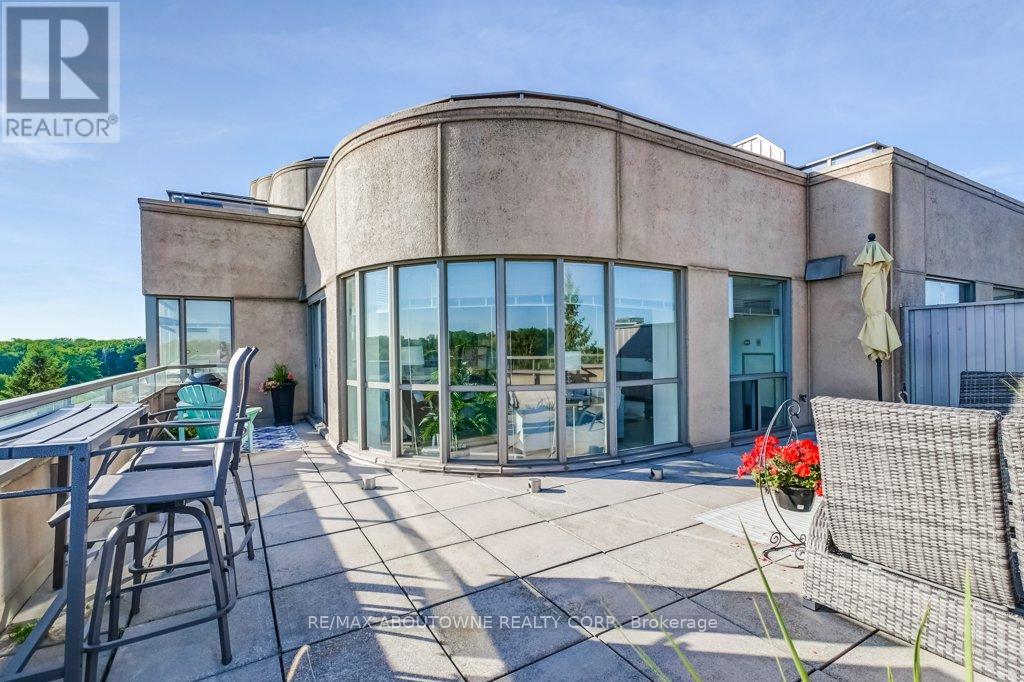 519 - 2511 Lakeshore Road W, Oakville, Ontario  L6L 6L9 - Photo 8 - W12420451