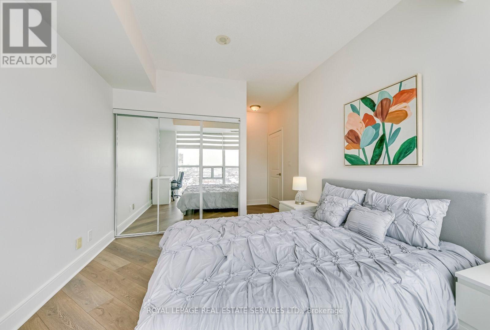 1302 - 80 Absolute Avenue, Mississauga, Ontario  L4Z 0A5 - Photo 11 - W12420464