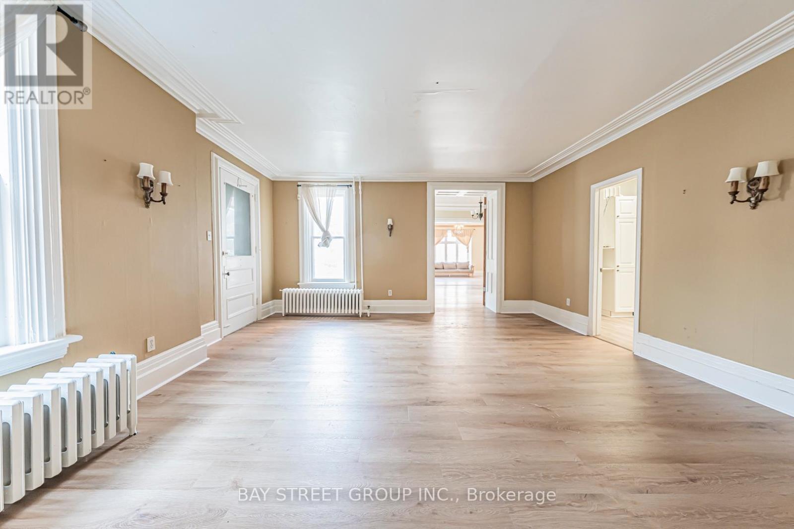 127 Walton Street, Port Hope, Ontario  L1A 1N4 - Photo 12 - X12420461