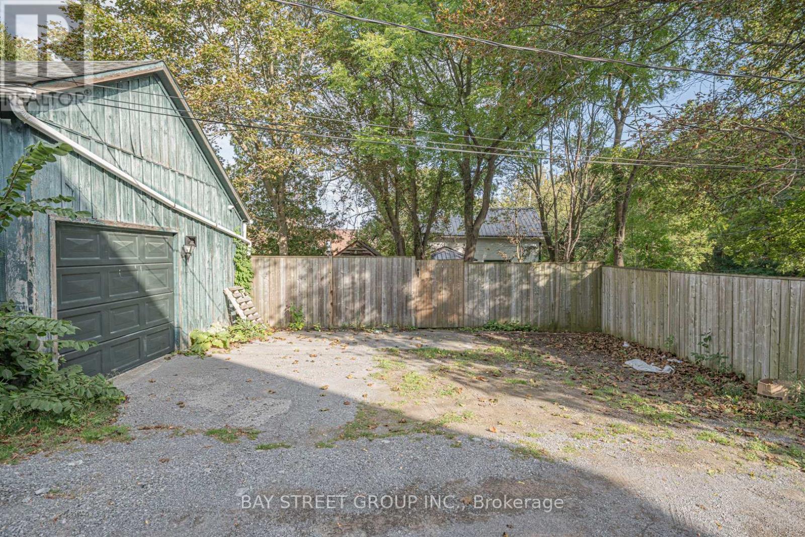 127 Walton Street, Port Hope, Ontario  L1A 1N4 - Photo 36 - X12420461