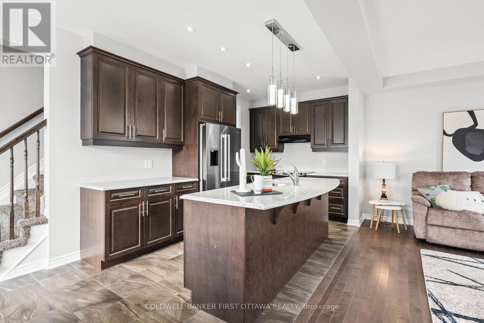 619 Dundonald Drive, Ottawa, Ontario  K2J 5Y8 - Photo 11 - X12420474