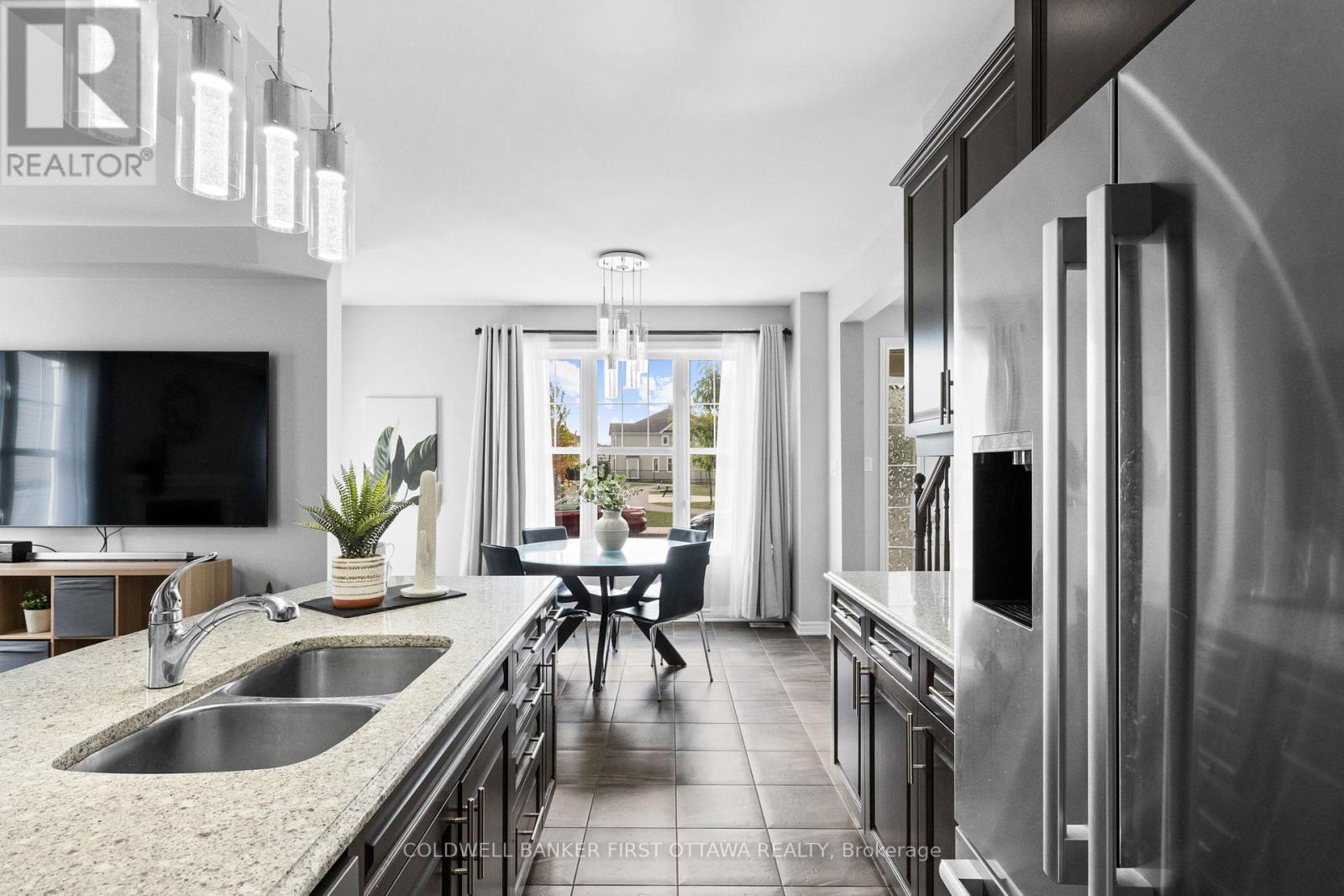 619 Dundonald Drive, Ottawa, Ontario  K2J 5Y8 - Photo 18 - X12420474