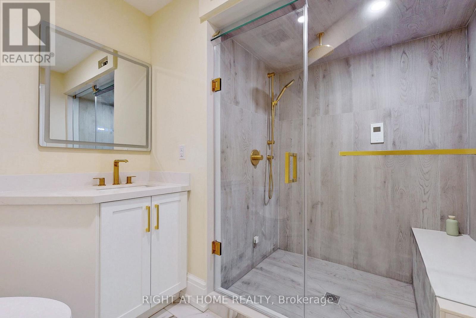 10 Jocelyn Crescent, Toronto, Ontario  M3B 1A2 - Photo 15 - C12420478