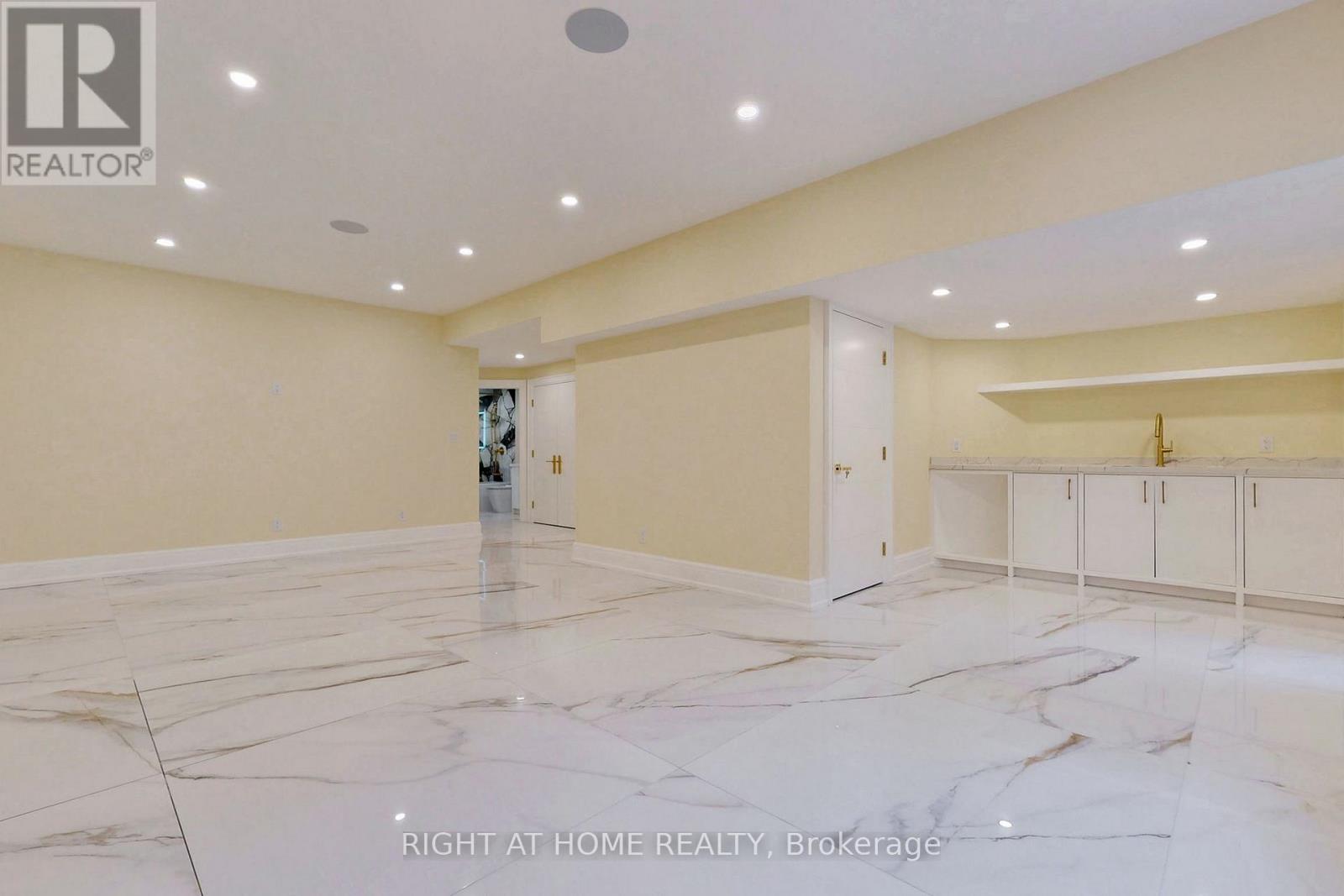 10 Jocelyn Crescent, Toronto, Ontario  M3B 1A2 - Photo 20 - C12420478