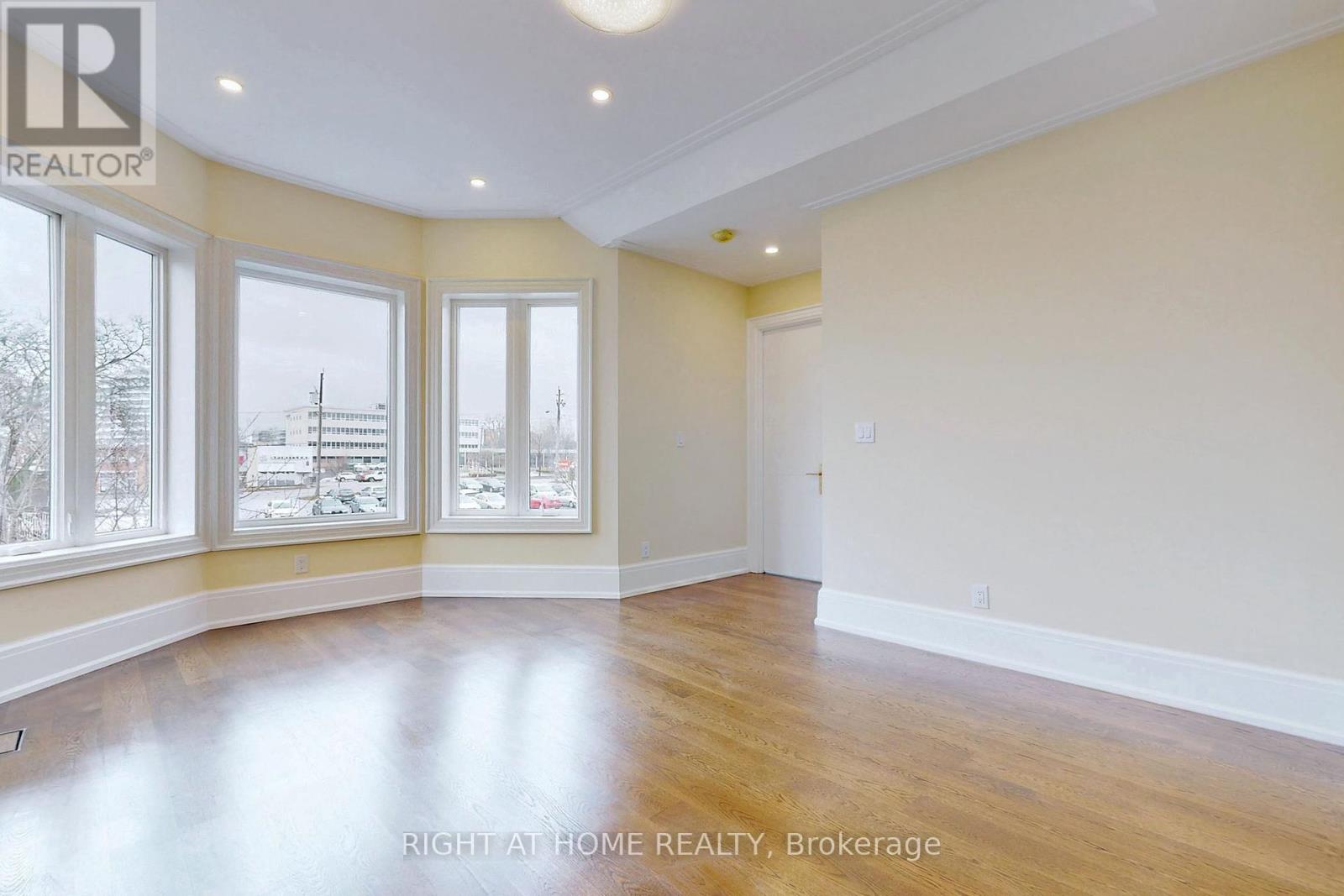 10 Jocelyn Crescent, Toronto, Ontario  M3B 1A2 - Photo 29 - C12420478