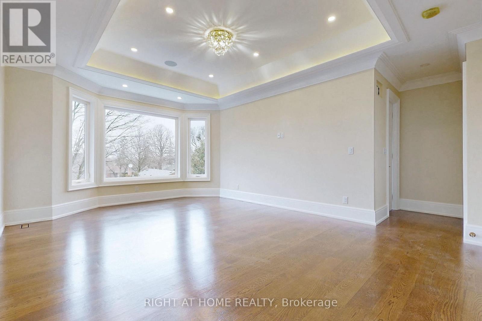 10 Jocelyn Crescent, Toronto, Ontario  M3B 1A2 - Photo 38 - C12420478
