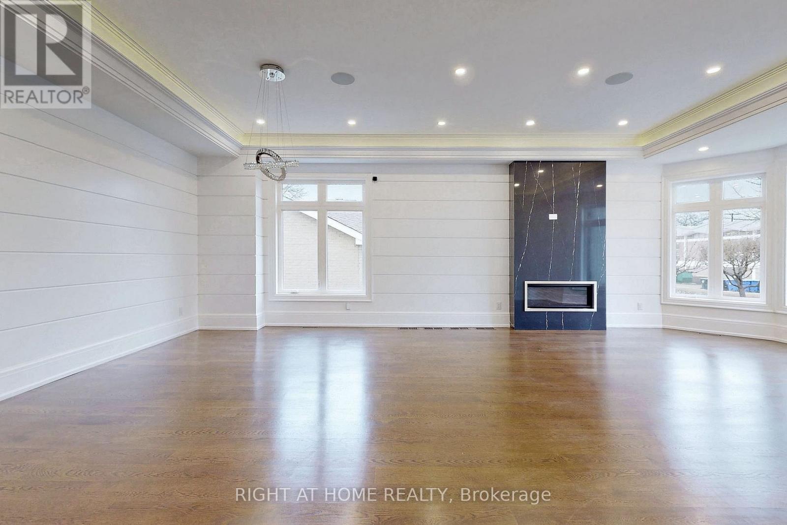 10 Jocelyn Crescent, Toronto, Ontario  M3B 1A2 - Photo 46 - C12420478