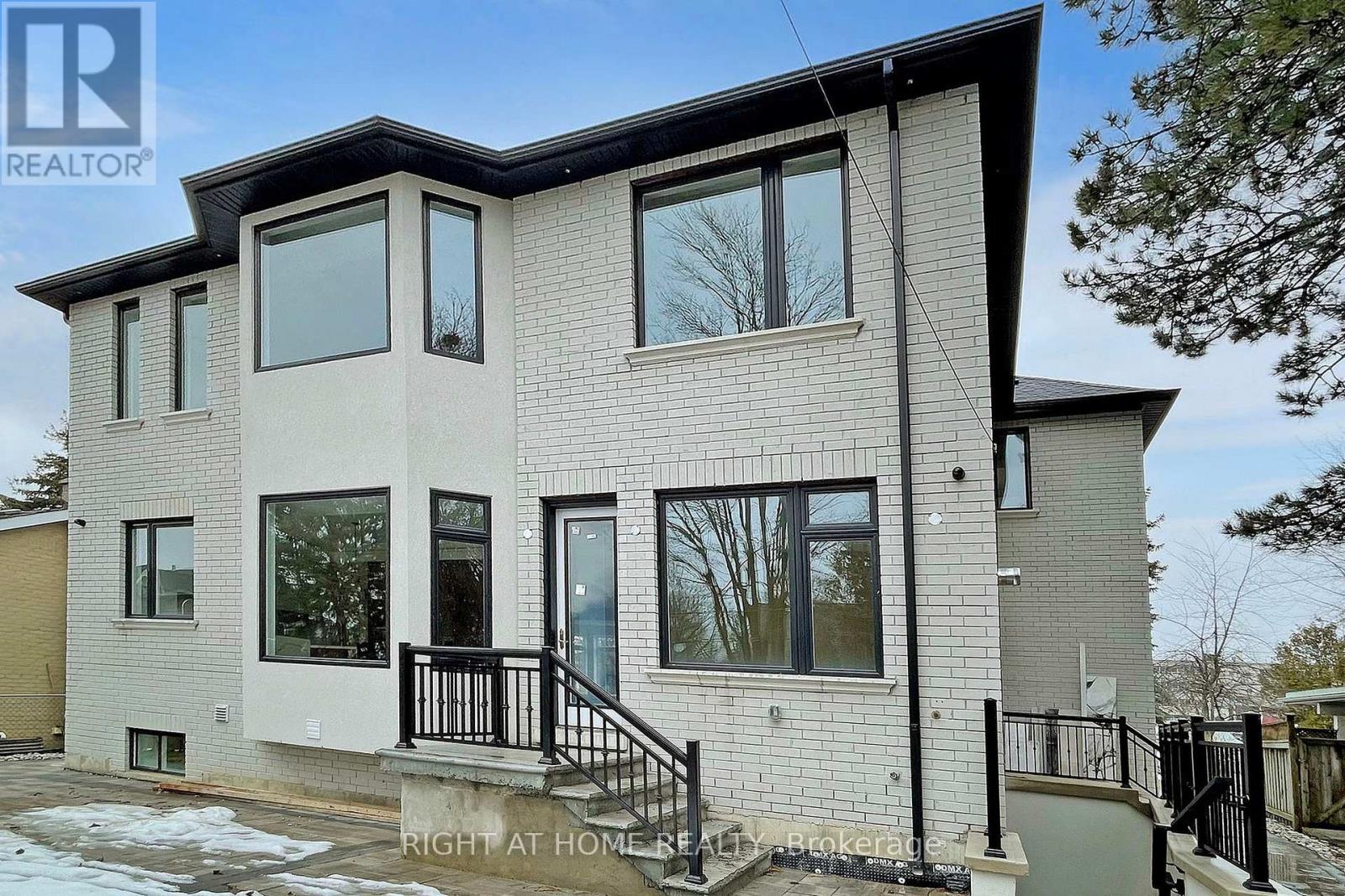 10 Jocelyn Crescent, Toronto, Ontario  M3B 1A2 - Photo 48 - C12420478