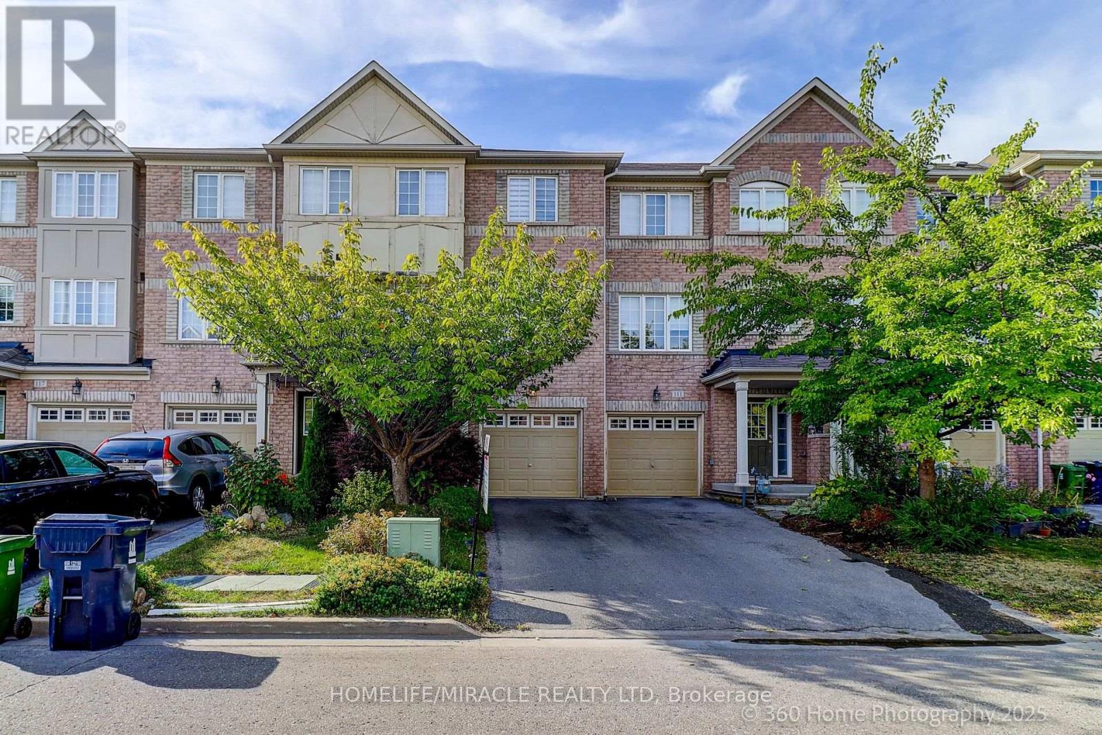 113 WILKES CRESCENT, Toronto, Ontario