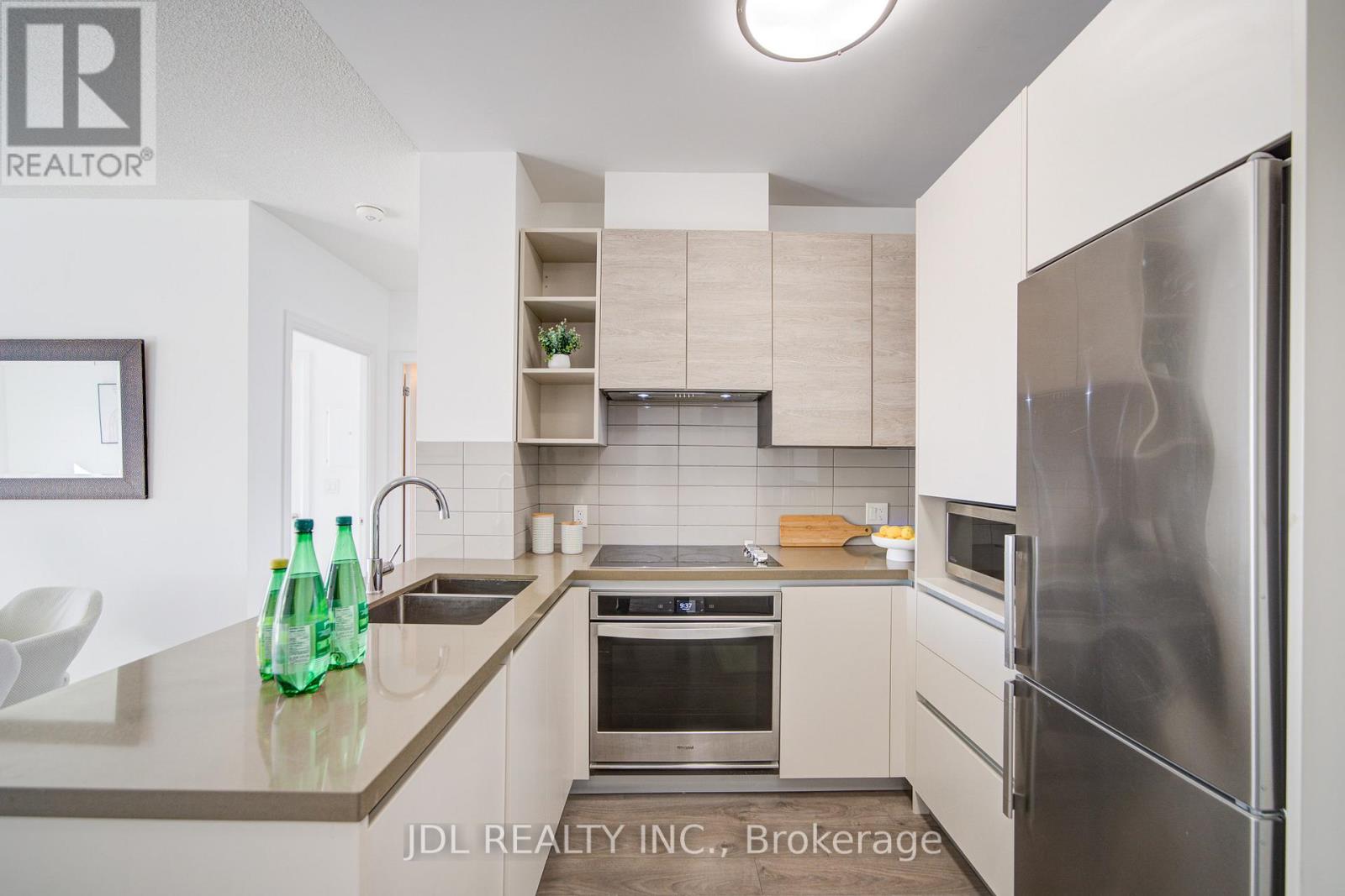 803 - 398 Highway 7 E, Richmond Hill, Ontario  L4B 0G6 - Photo 14 - N12420467
