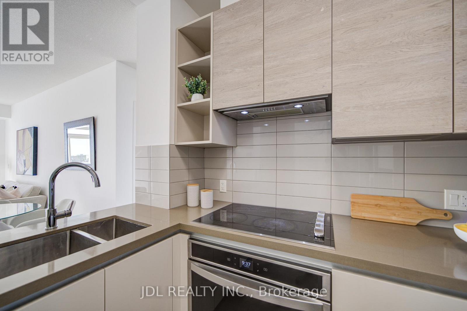 803 - 398 Highway 7 E, Richmond Hill, Ontario  L4B 0G6 - Photo 16 - N12420467