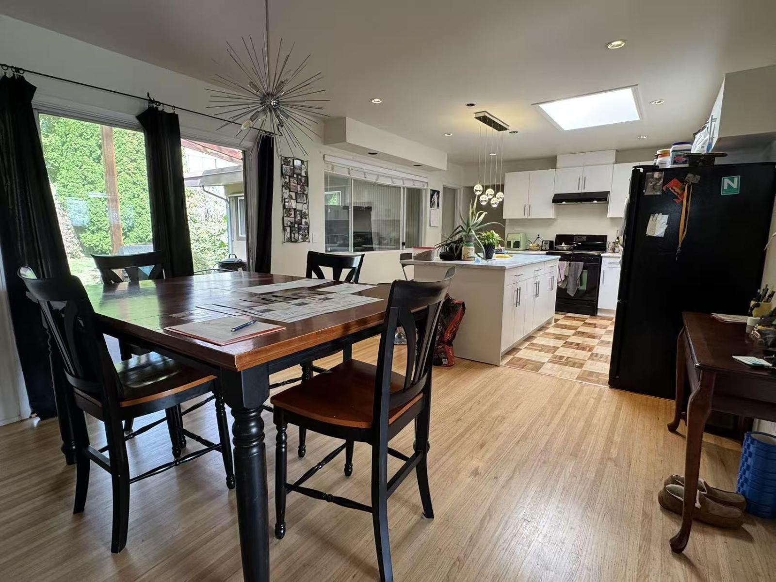 14181 Malabar Avenue, White Rock, British Columbia  V4B 2Y4 - Photo 6 - R3048216